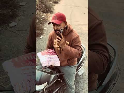 Delivery wala mode ON 🚚😅
Desi funny comedy shorts 😂

#shorts  #shortvideo  #come