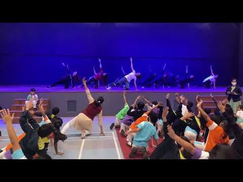 Folk fitness for kids at school