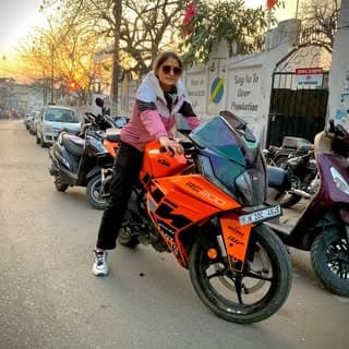 🦋KHUSHBOO_BRAR🦋