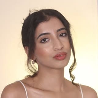 Urvee Tondwalkar | Content Strategist & IG Coach✨